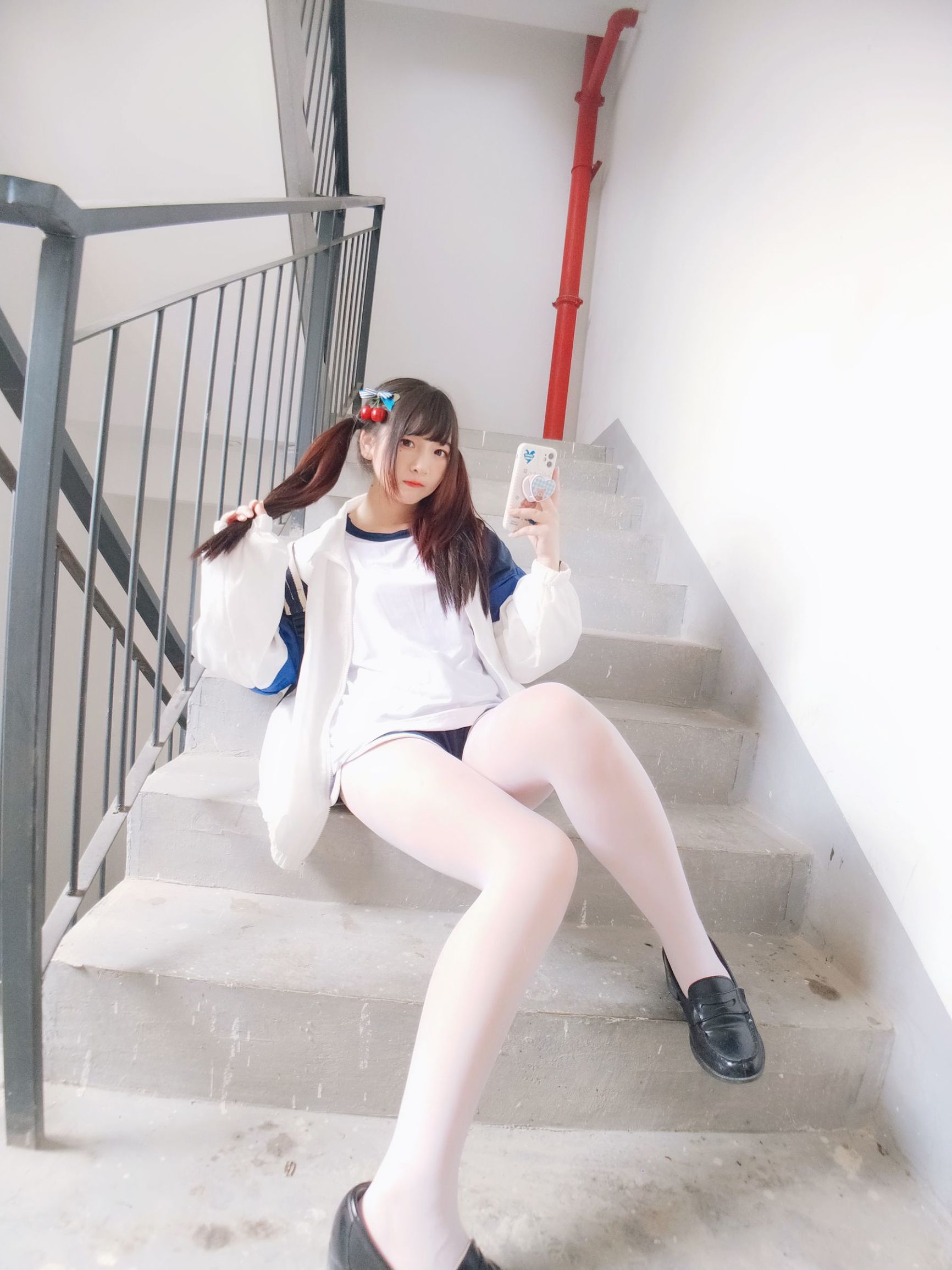 [COS福利]二次元美女古川kagura白丝体操运动服插图3